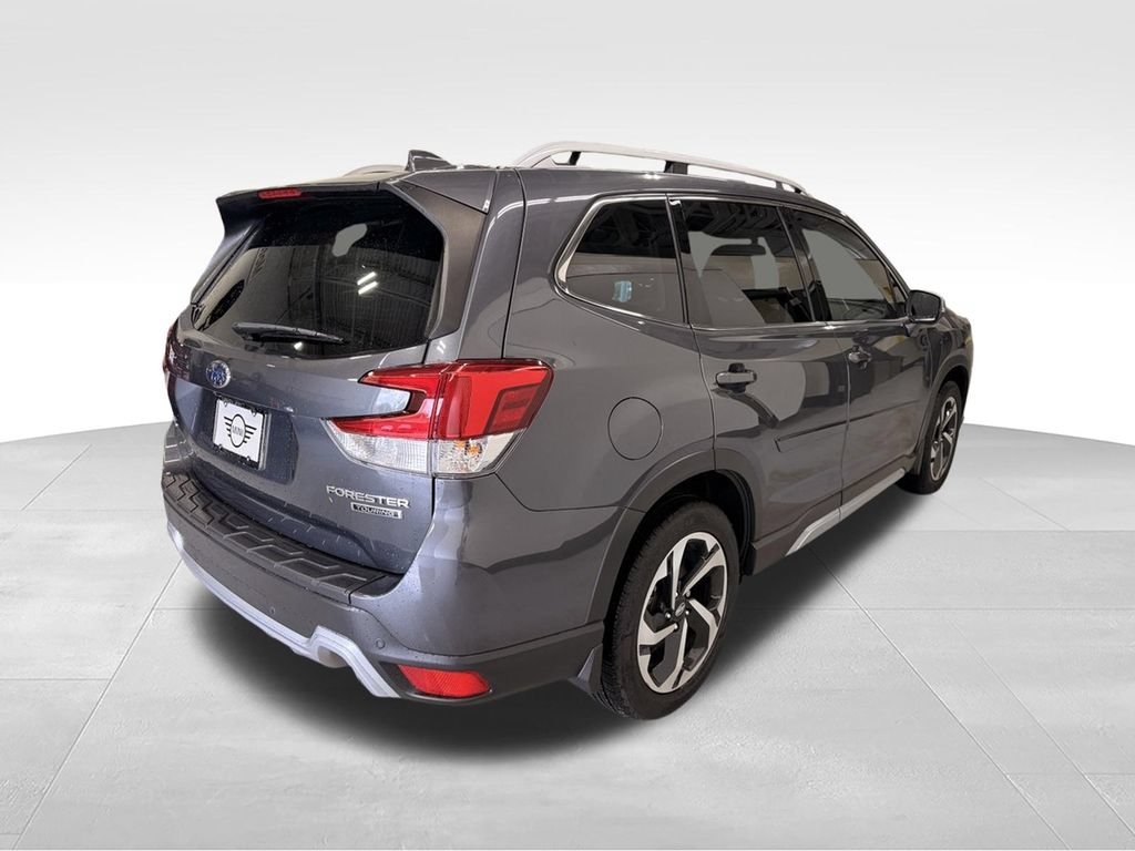 Used 2023 Subaru Forester Touring AWD/4WD image 6