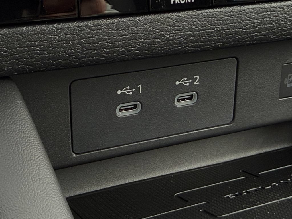 New 2026 Mitsubishi Outlander LE AWD/4WD image 13