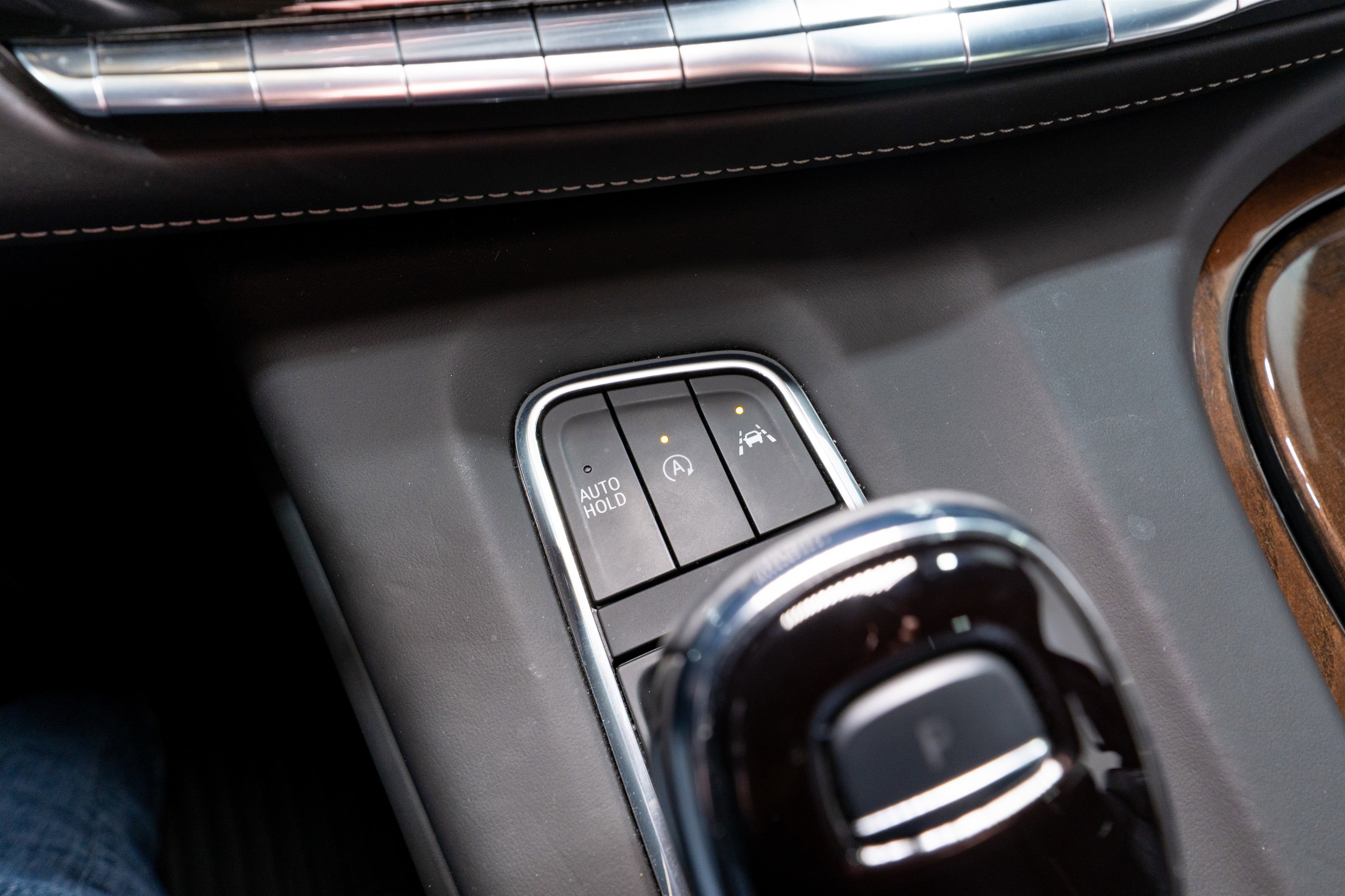 Used 2023 Cadillac Escalade Sport Platinum w/ LPO, ONYX Package image 26