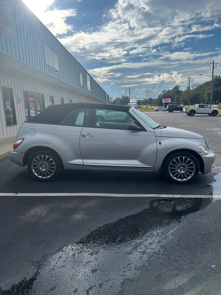 Used 2006 Chrysler PT Cruiser GT image 4