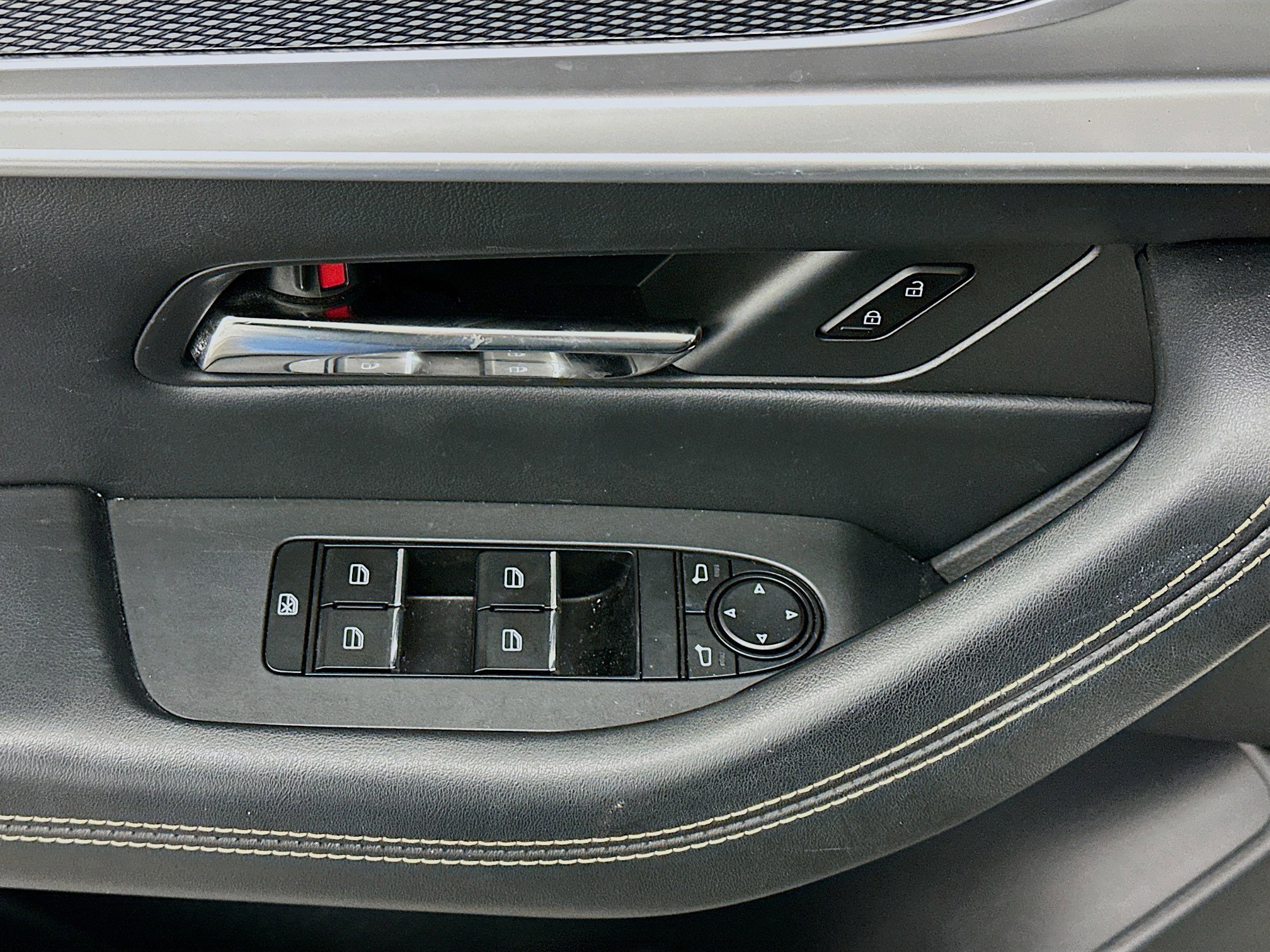 Used 2024 MAZDA CX-90 3.3 Turbo w/ Preferred Plus image 15