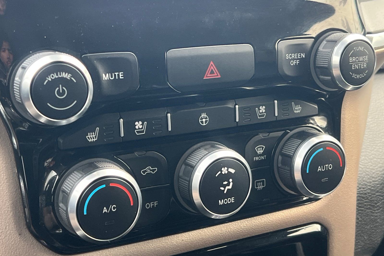 Used 2022 RAM 1500 Laramie image 28