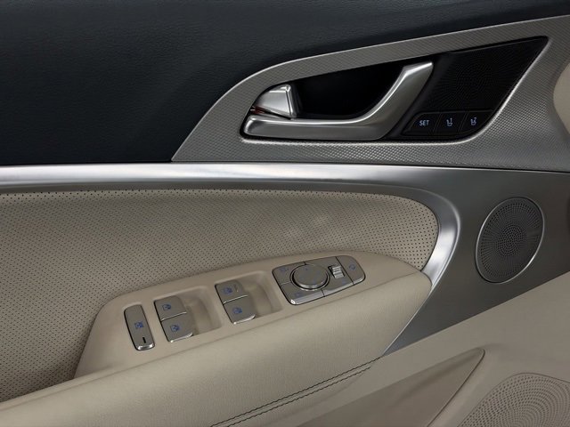 New 2026 Genesis G70 2.5T Prestige image 12