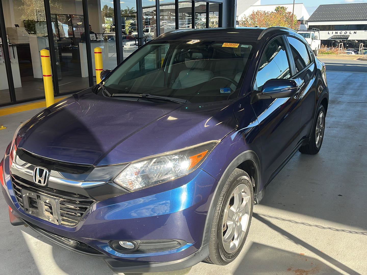 Used 2017 Honda HR-V EX-L image 1