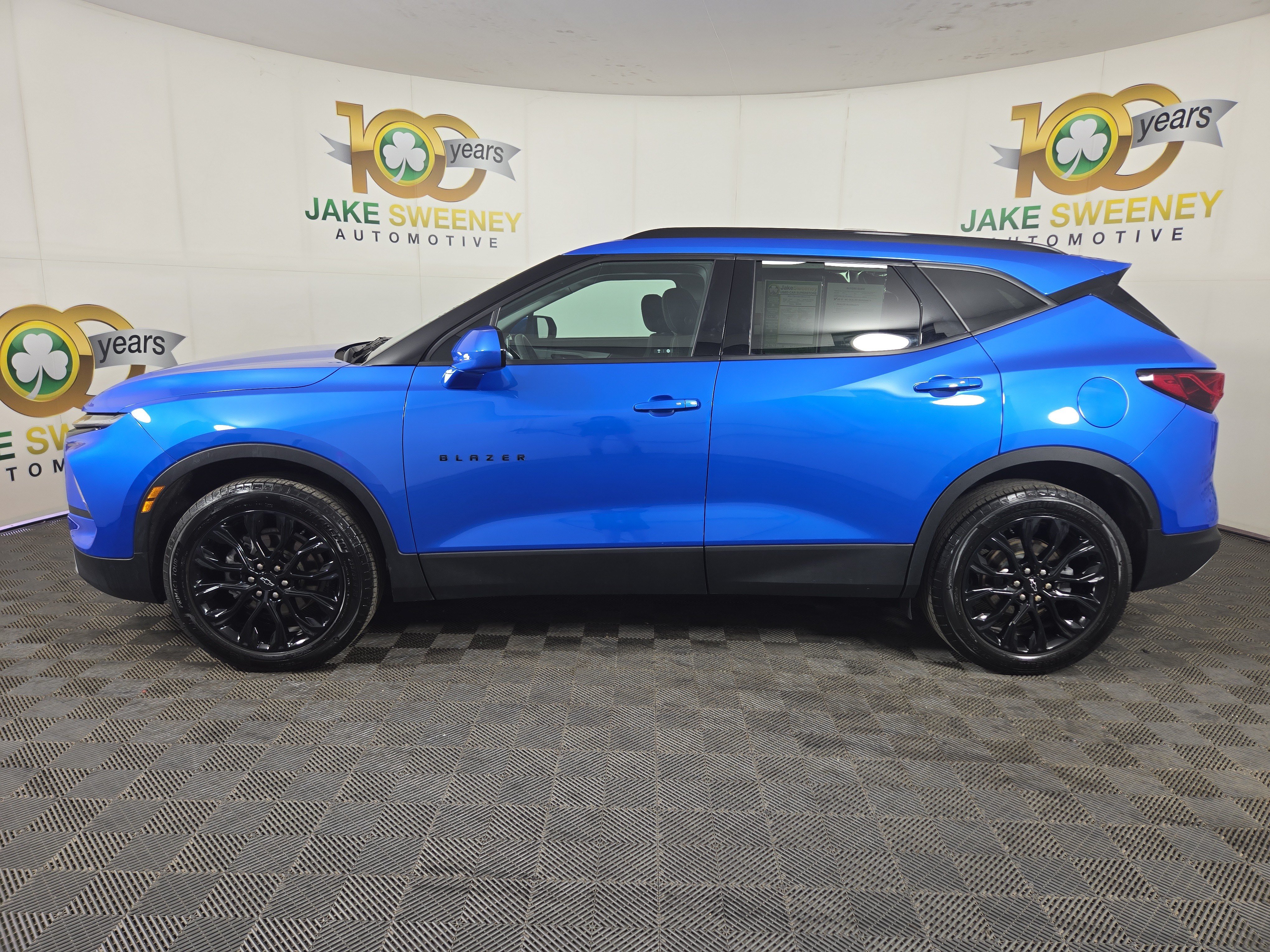 Used 2024 Chevrolet Blazer LT w/ LPO, Black Sport Package FWD image 4
