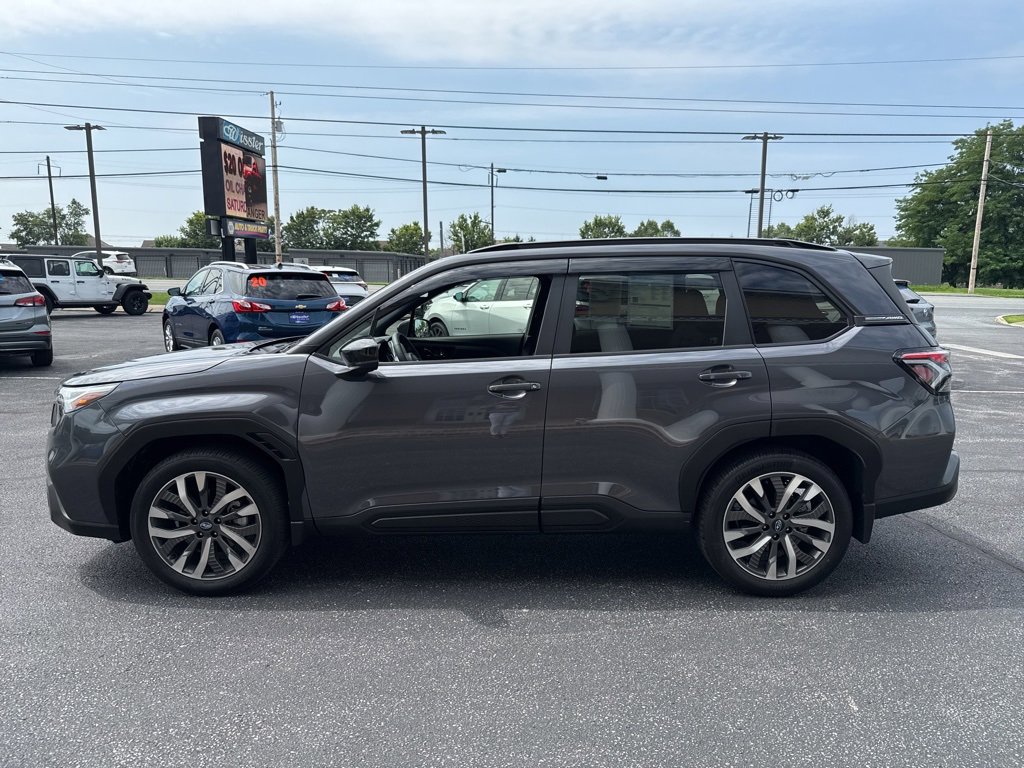 Used 2025 Subaru Forester Touring image 2