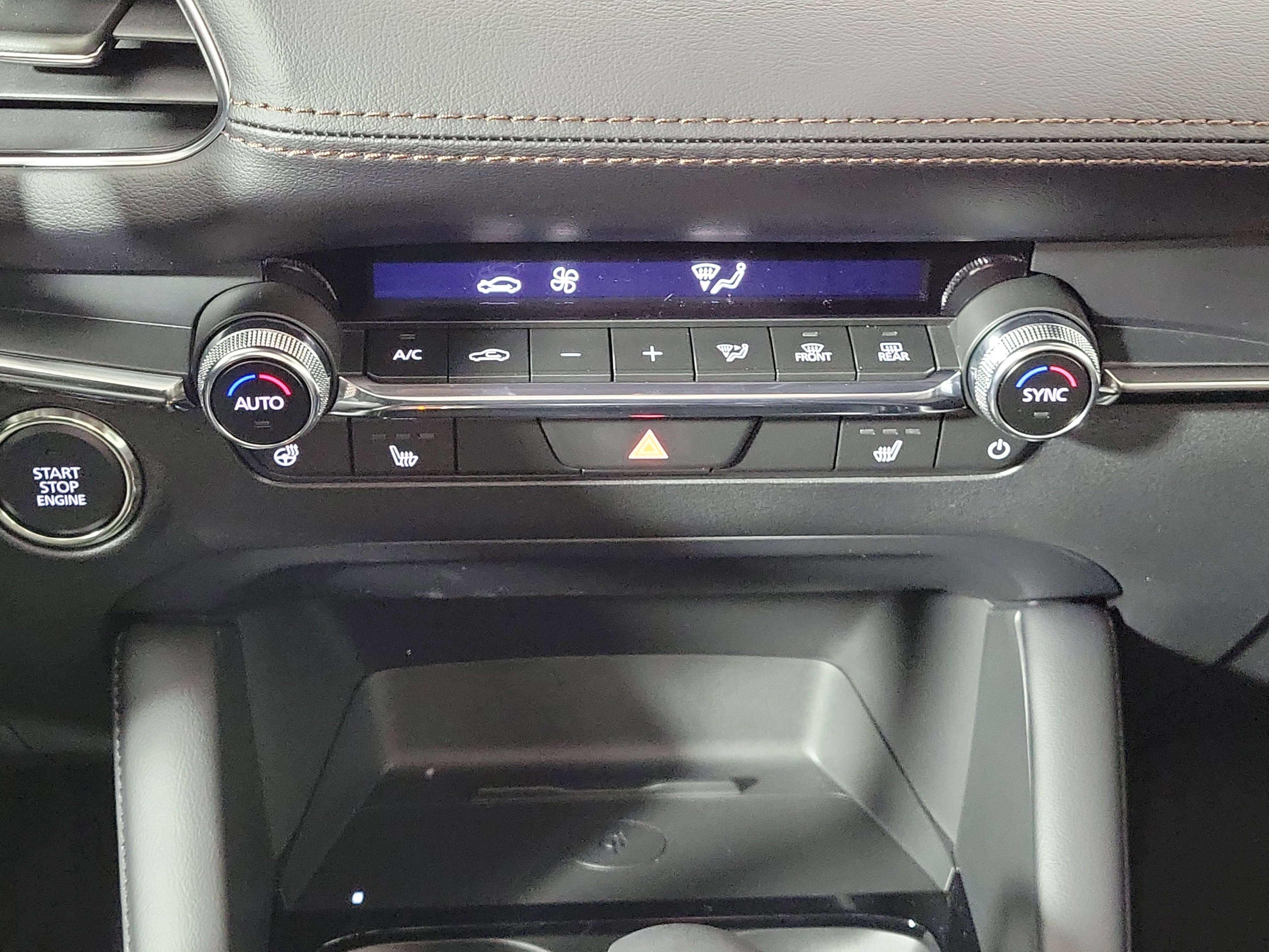 New 2026 MAZDA MAZDA3 Hatchback w/Premium Plus Pkg image 23