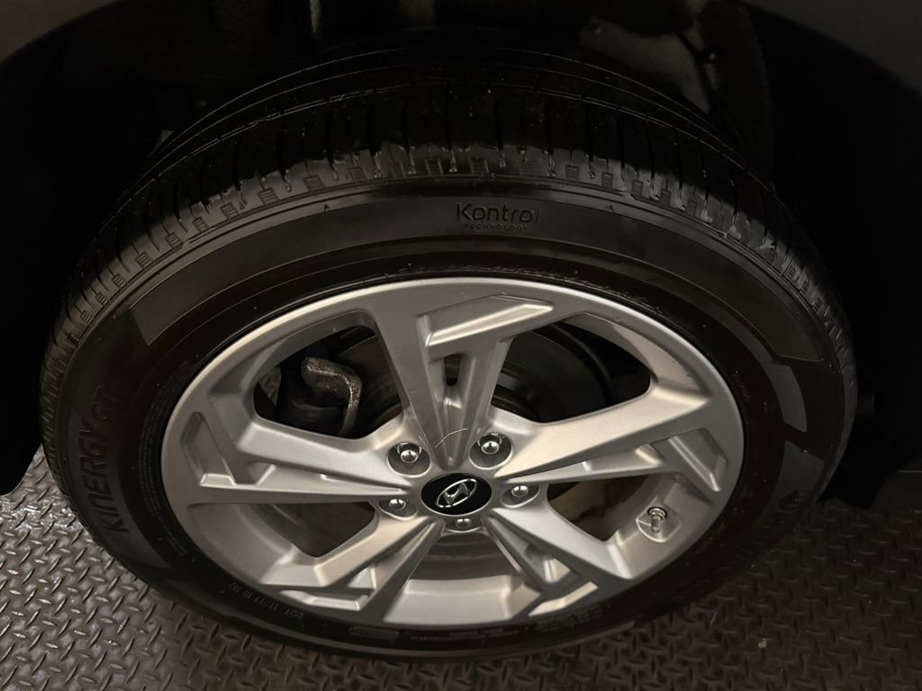 Used 2023 Hyundai Kona SEL w/ Cargo Package image 18