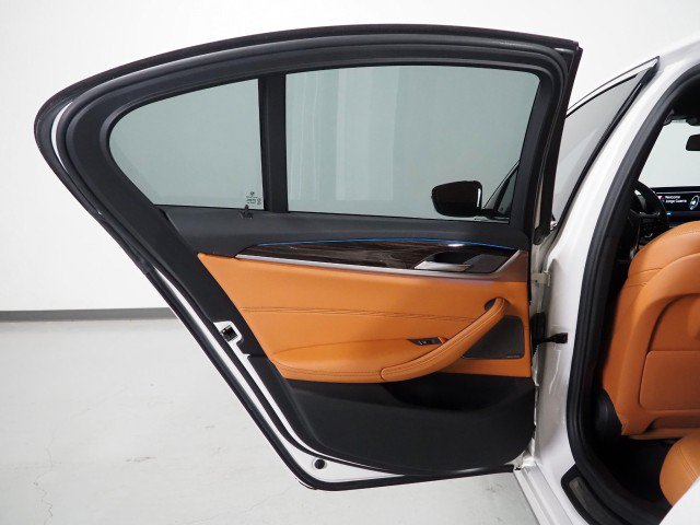 Used 2021 BMW 530e w/ Premium Package w/ Premium Package RWD image 60