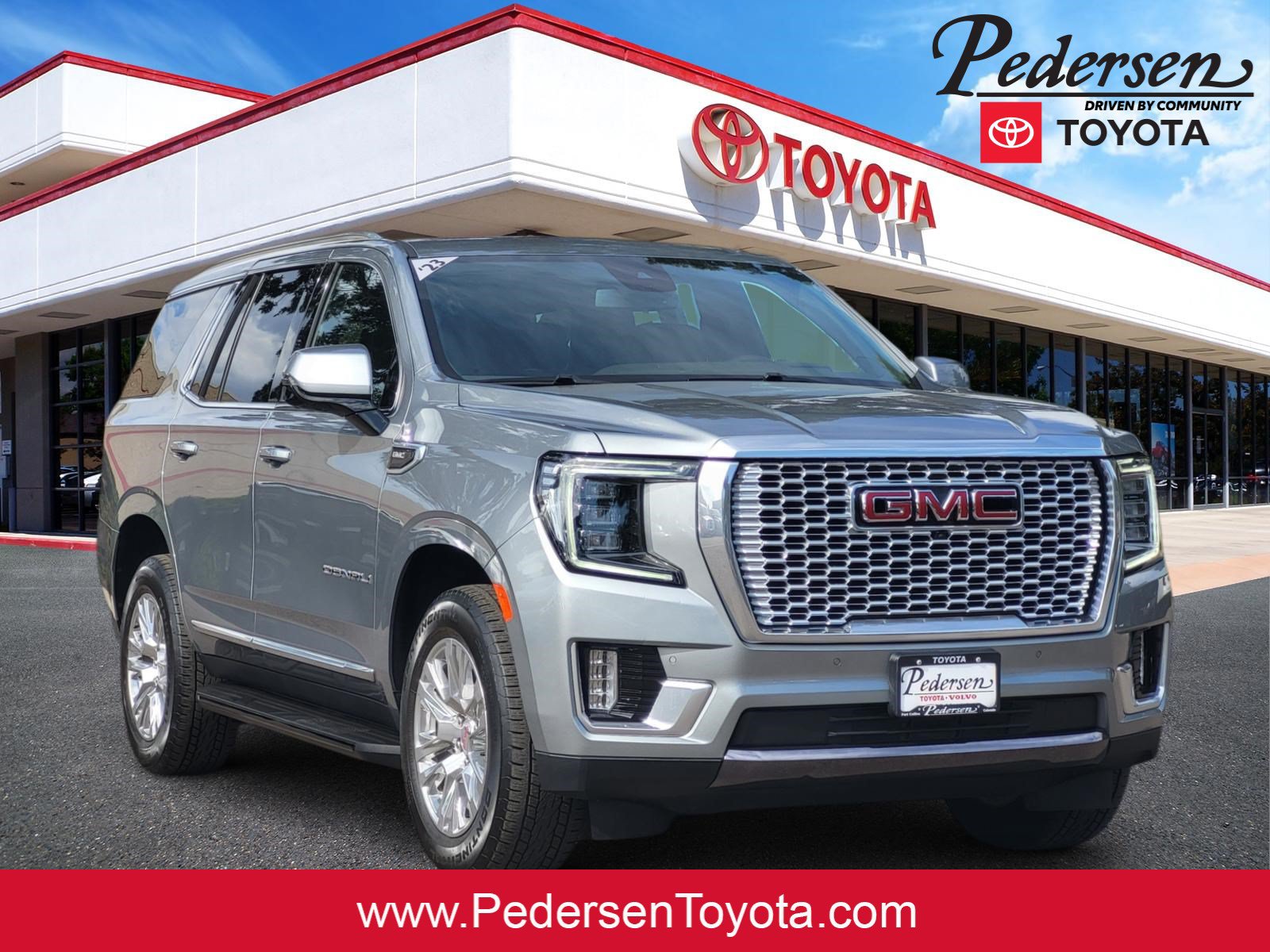 Used 2023 GMC Yukon Denali AWD/4WD image 1