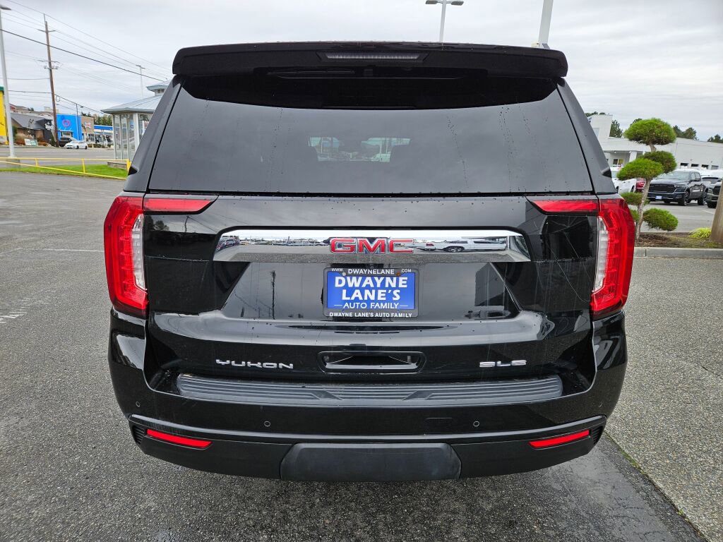 Used 2024 GMC Yukon XL SLE image 4