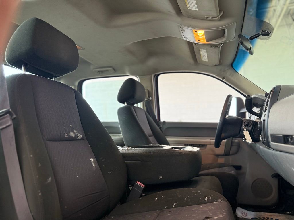 Used 2013 Chevrolet Silverado 3500 W/T image 34