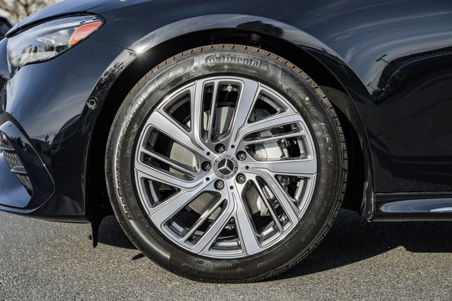New 2026 Mercedes-Benz E 350 4MATIC Sedan image 17