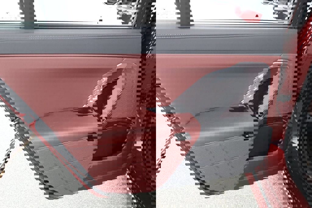 Used 2024 BMW i7 eDrive50 image 24