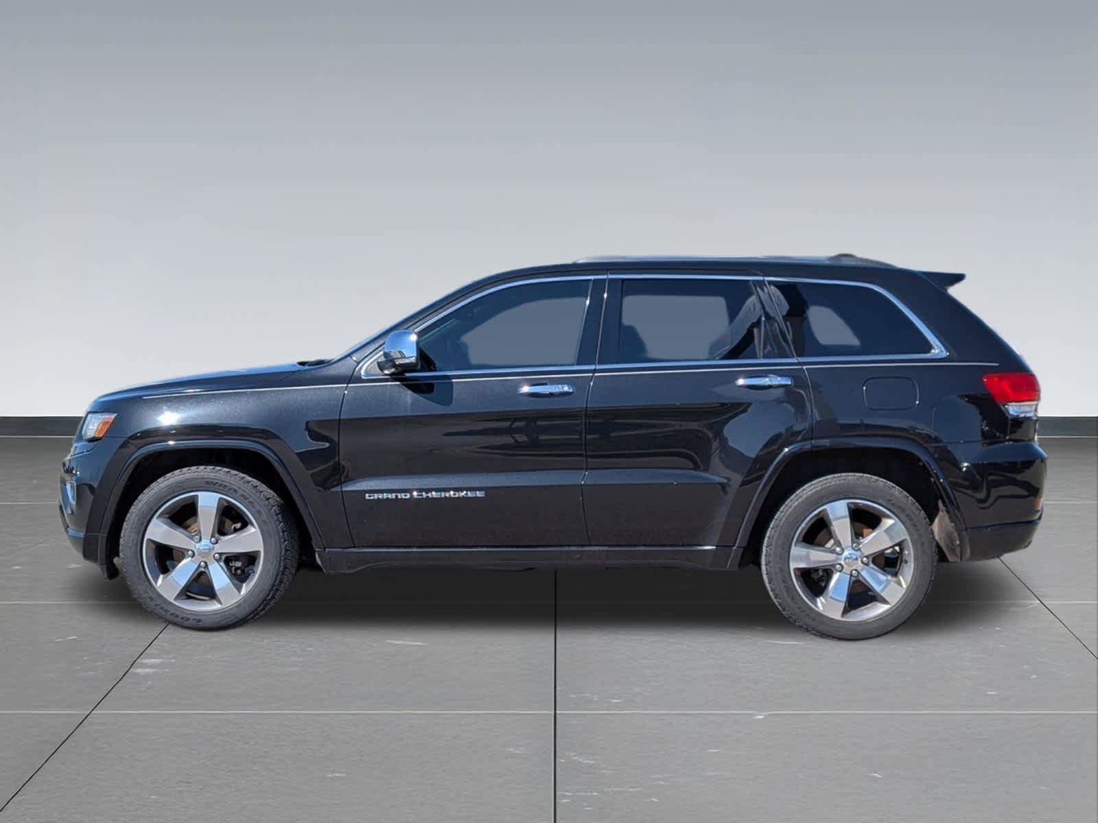 Used 2014 Jeep Grand Cherokee Overland w/ Advanced Technology Group image 2