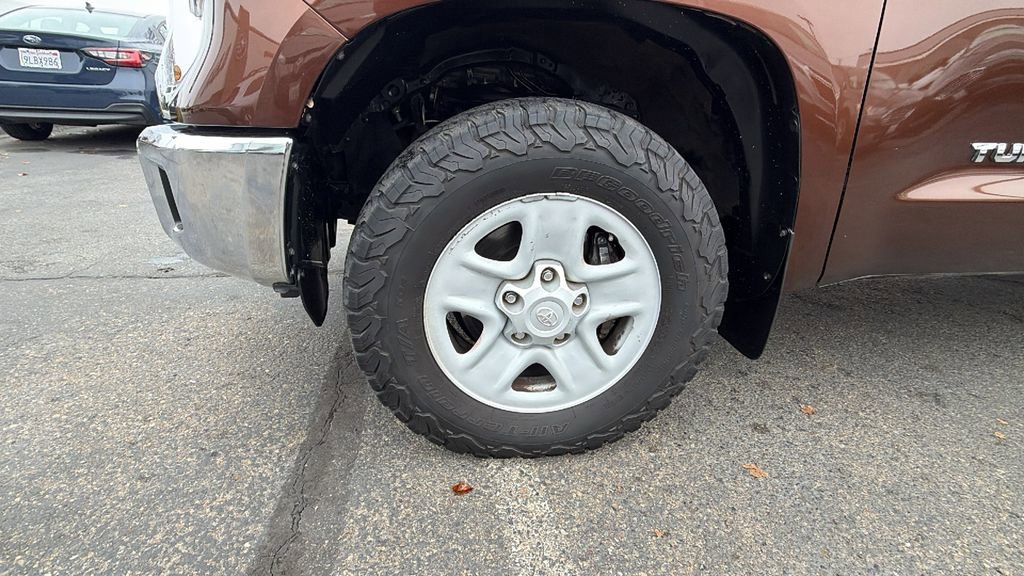 Used 2017 Toyota Tundra SR5 image 10