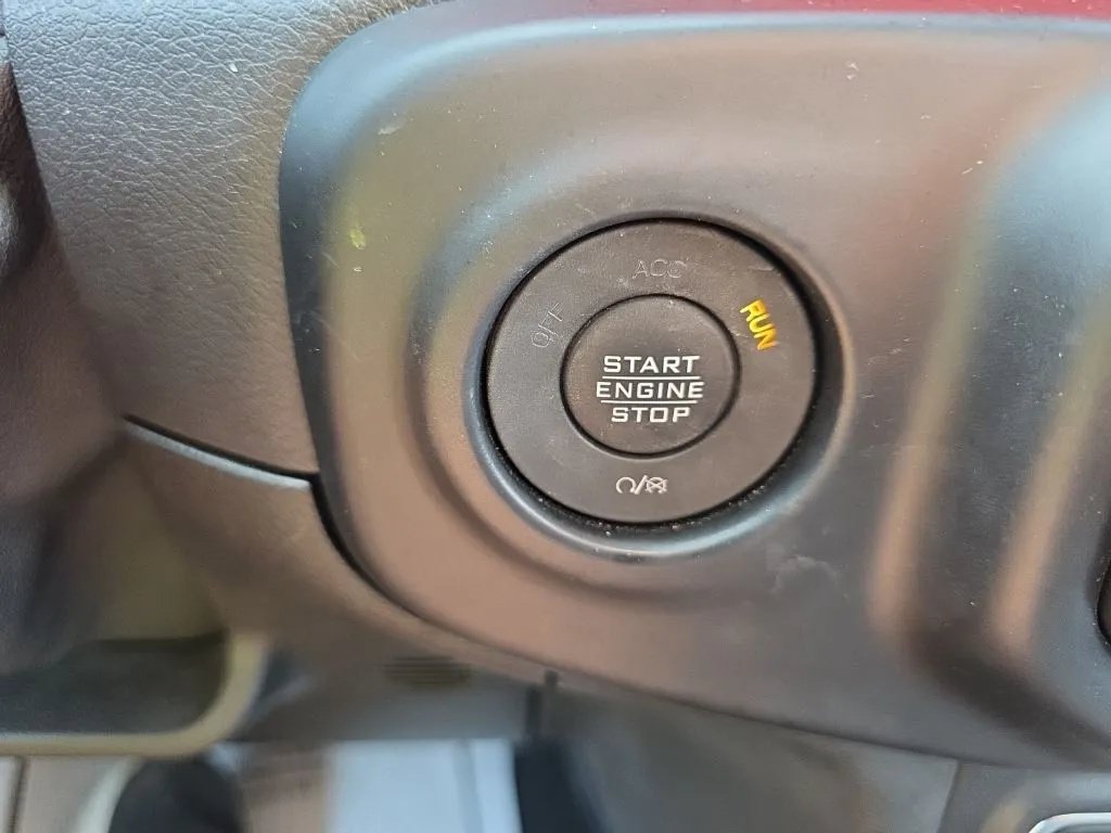 Used 2021 Jeep Gladiator Rubicon AWD/4WD image 35
