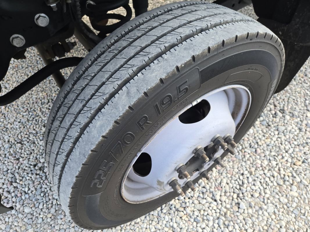 Used 2018 Ford F550 2WD Crew Cab Super Duty w/ Power Equipment Group image 28