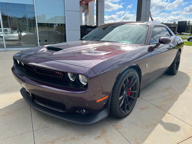 Used 2022 Dodge Challenger R/T Scat Pack w/ Dynamics Package RWD image 3