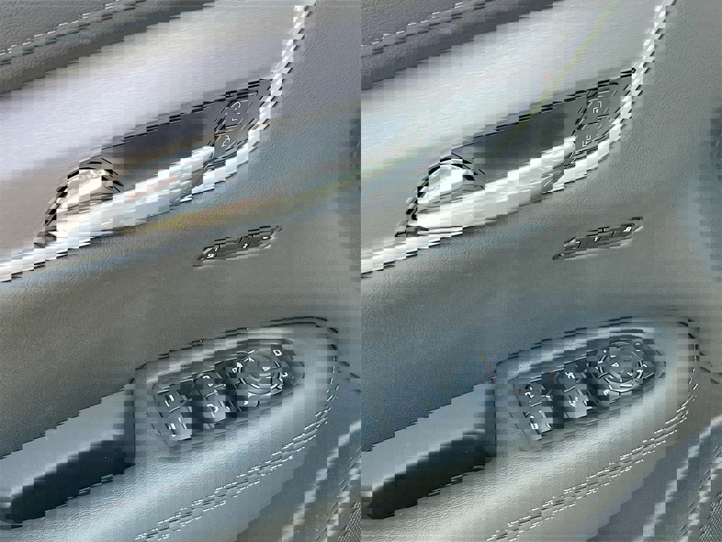 New 2025 Cadillac XT6 Luxury w/ LPO, Floor Liner Package image 12