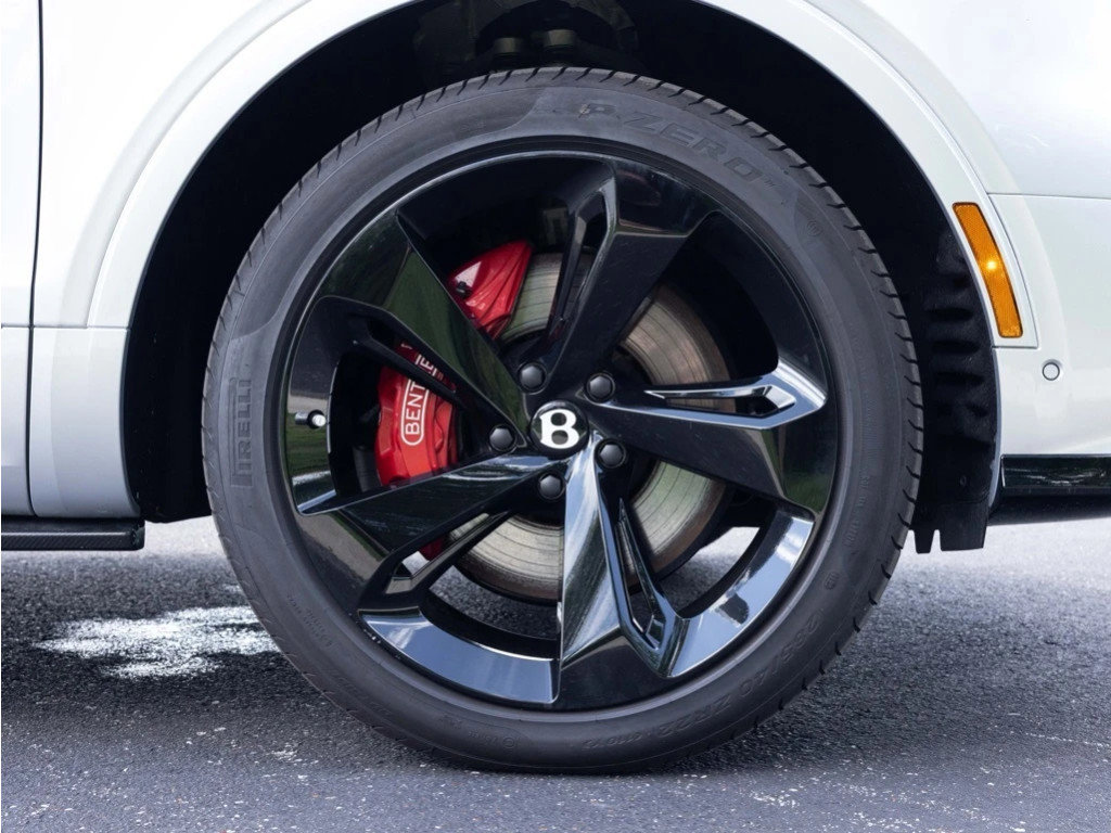 Certified 2024 Bentley Bentayga Extended Wheelbase image 6