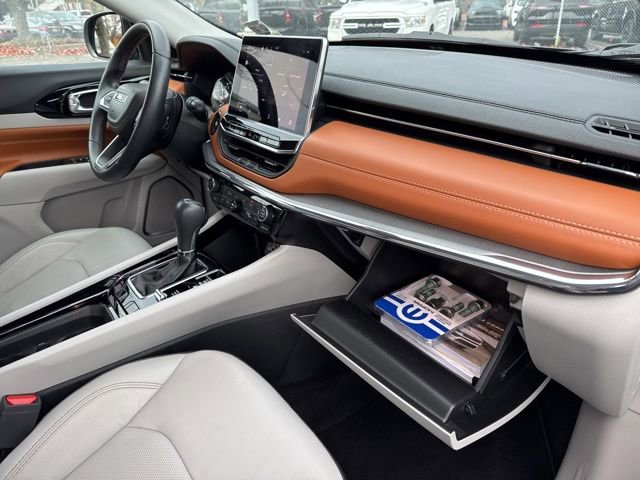 Used 2022 Jeep Compass Limited image 23