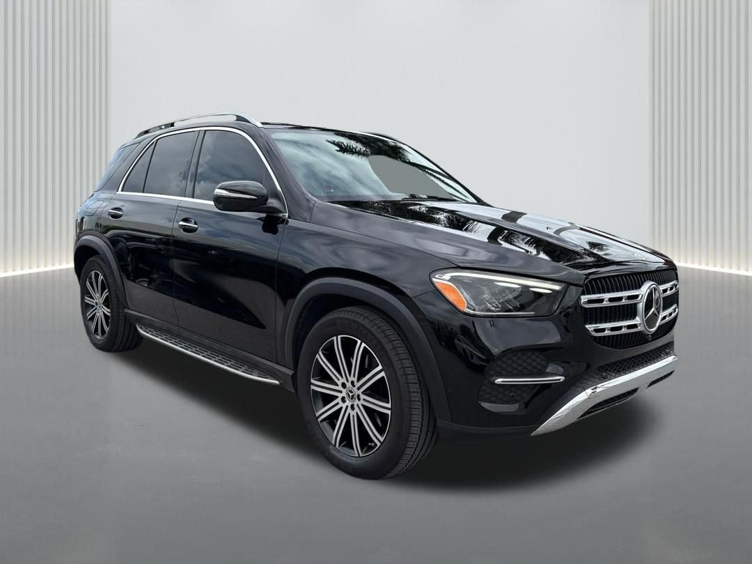 Used 2024 Mercedes-Benz GLE 350 4MATIC image 3
