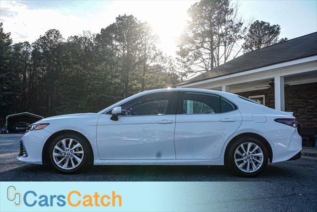 Used 2022 Toyota Camry LE image 8