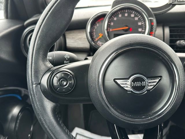 Used 2016 MINI Cooper Convertible image 20