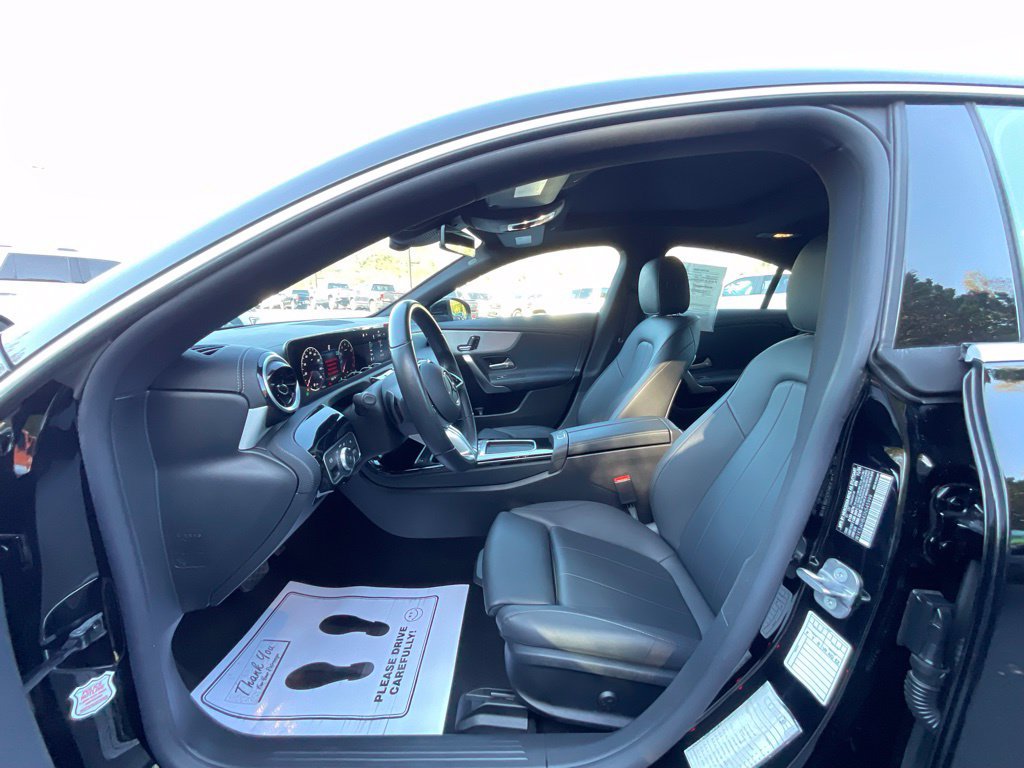 Used 2025 Mercedes-Benz CLA 250 4MATIC image 9