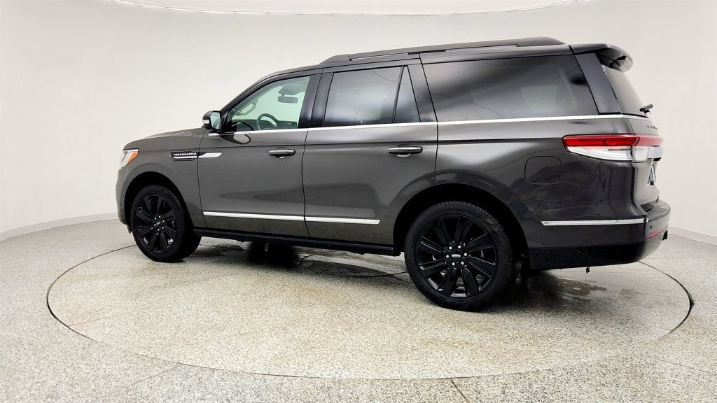 Used 2024 Lincoln Navigator Black Label AWD/4WD image 7