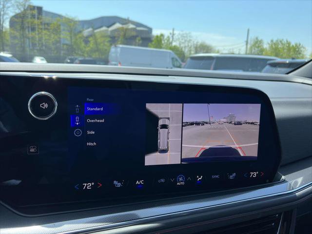 Used 2025 Chevrolet Suburban RST w/ Comfort Package AWD/4WD image 32