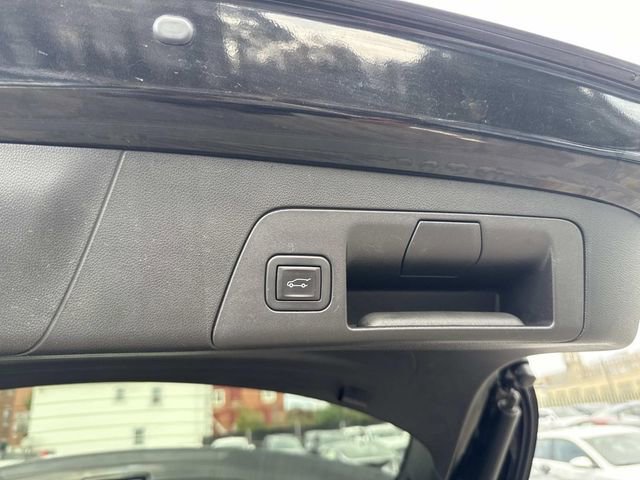 Used 2023 Buick Envision Essence w/ Sport Touring Package image 10