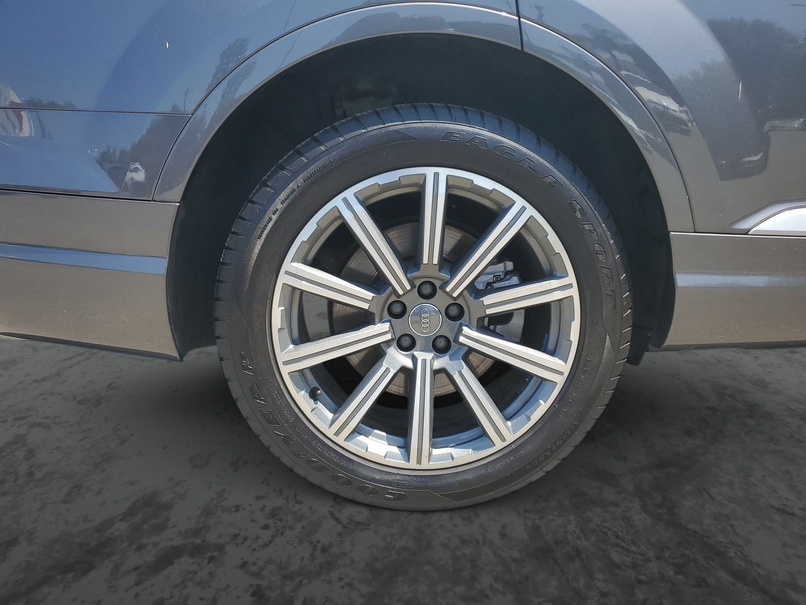 Used 2018 Audi Q7 2.0T Premium Plus w/ Premium Plus Package AWD/4WD image 5
