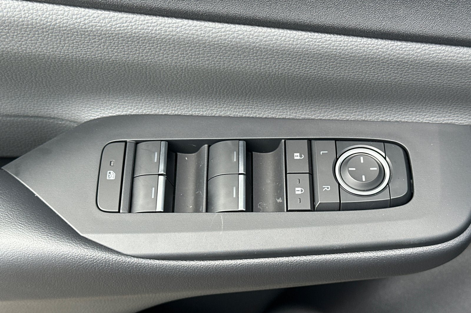 New 2026 Toyota Prius XLE FWD image 13