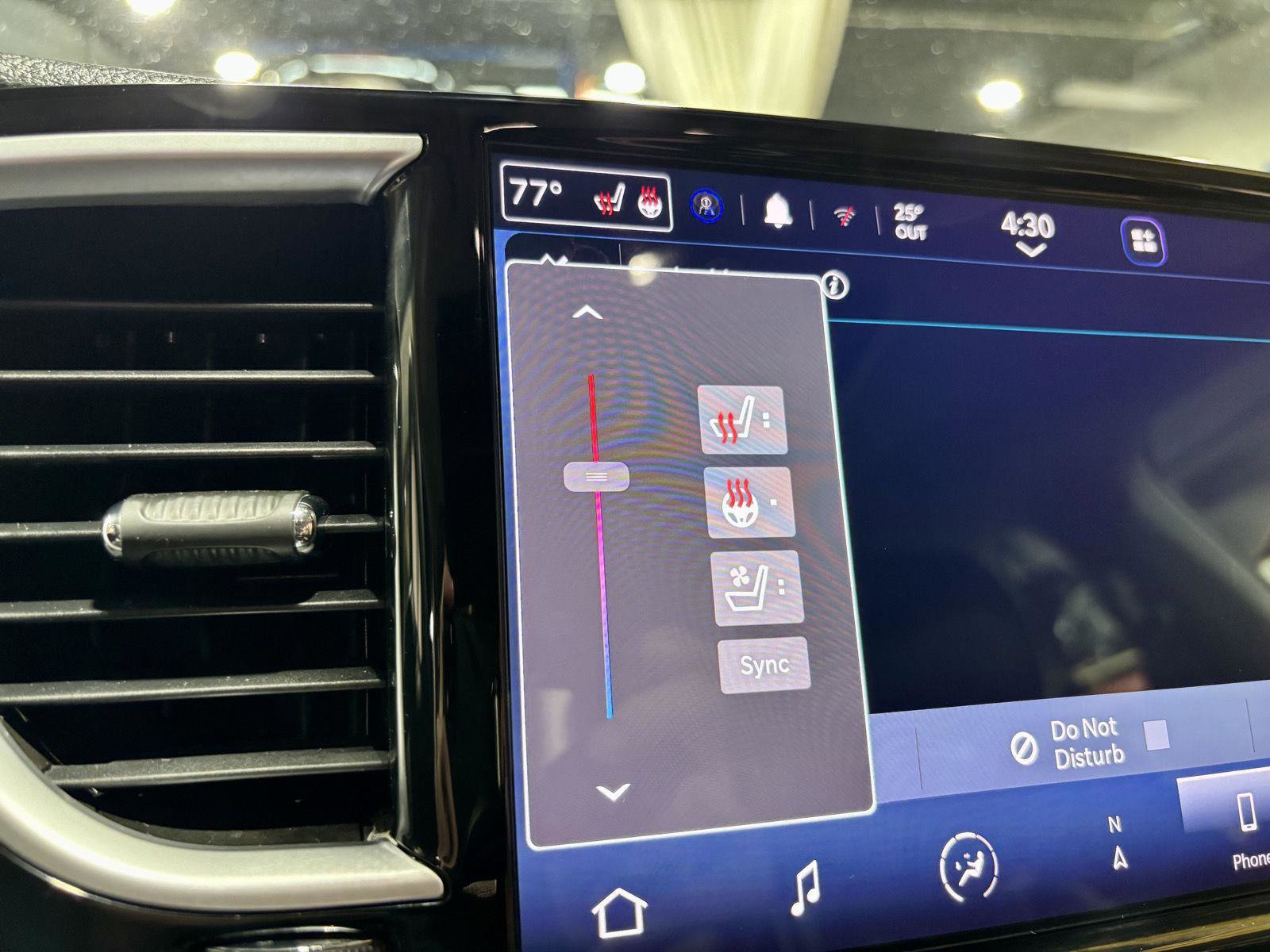 Used 2022 Chrysler Pacifica Limited image 23