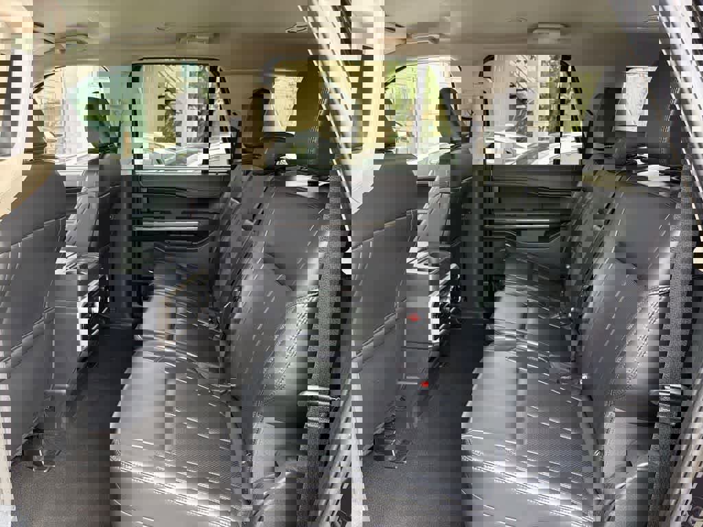 Used 2024 Ford Expedition Max XLT image 28