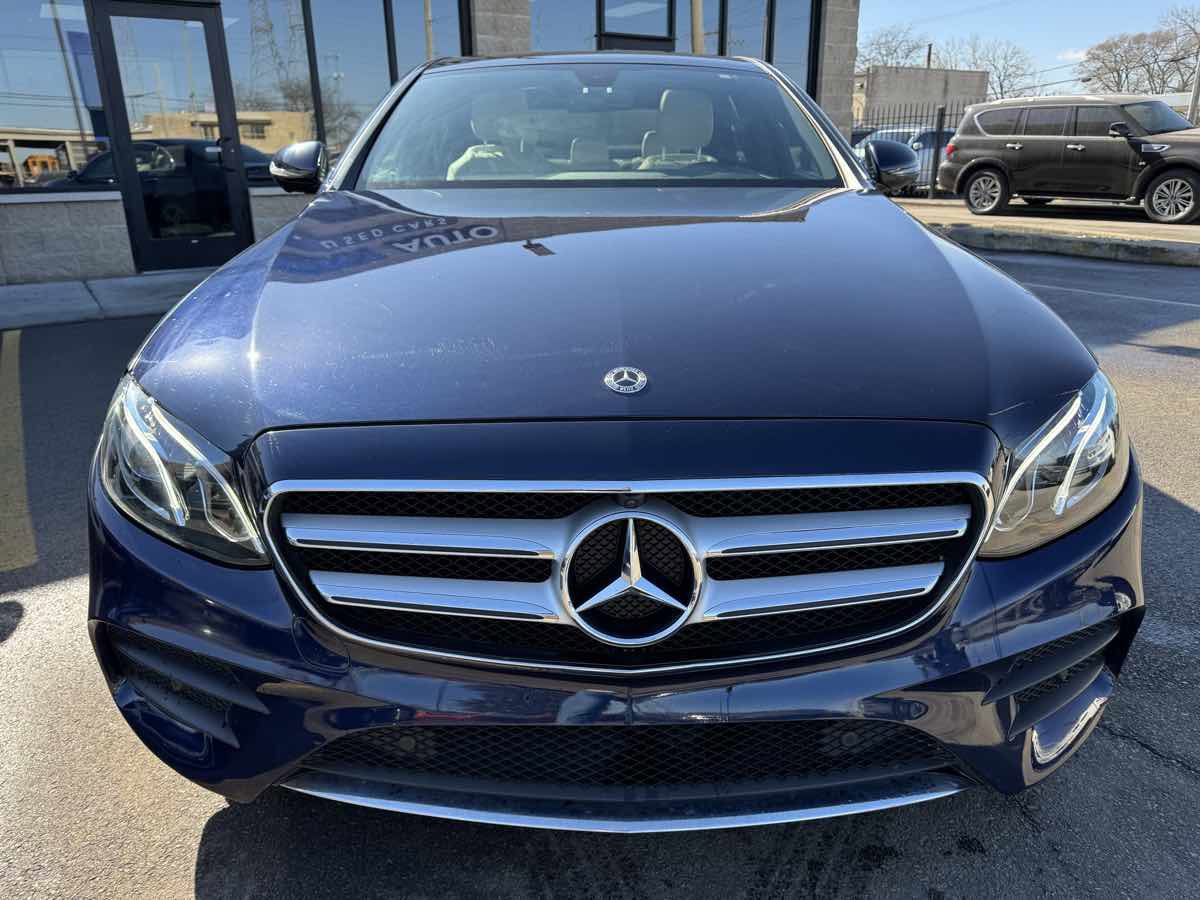 Used 2019 Mercedes-Benz E 300 4MATIC w/ Premium 1 Package image 2
