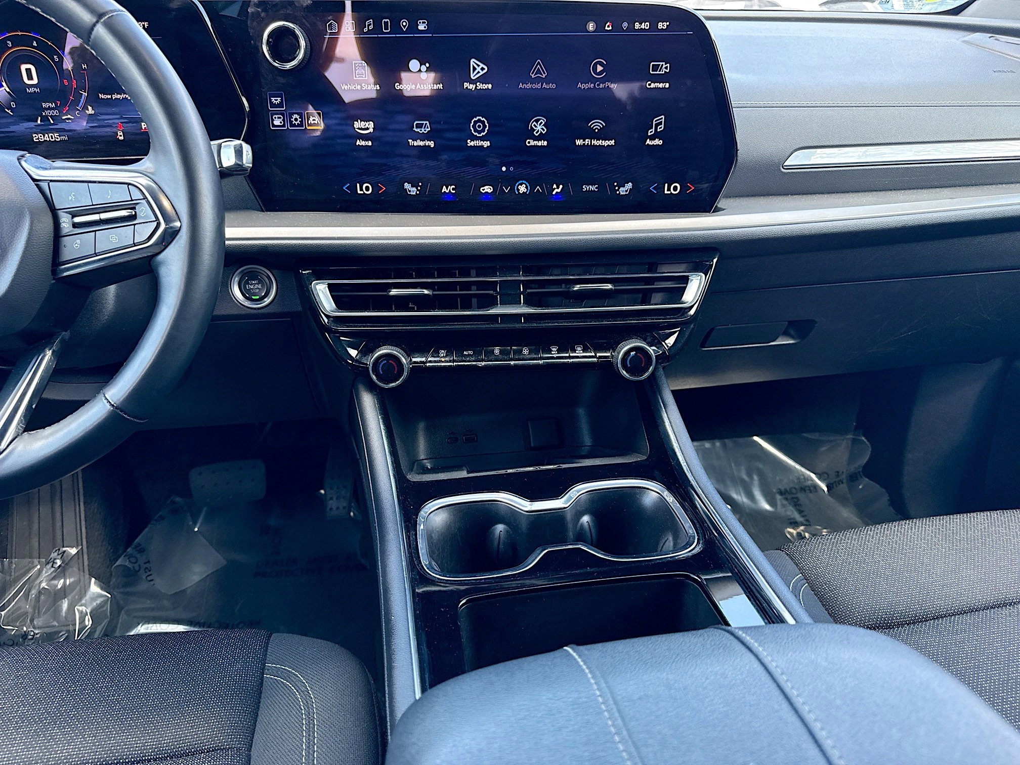 Used 2025 Chevrolet Traverse LT image 19