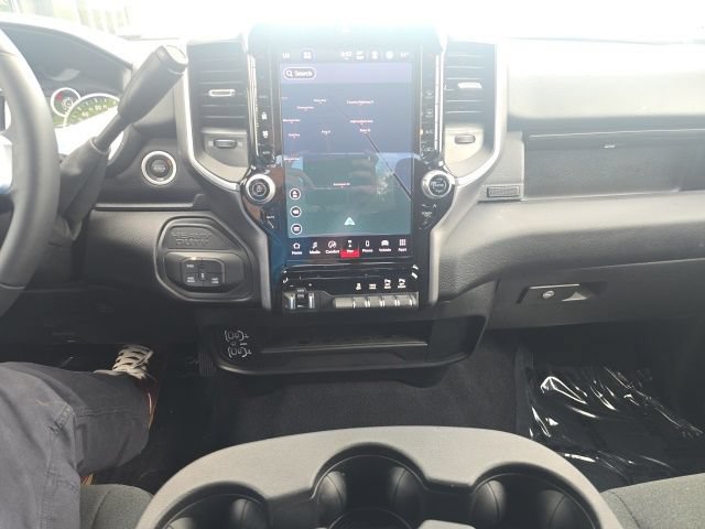 Certified 2025 RAM 2500 Big Horn AWD/4WD image 26