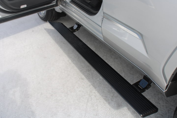 Certified 2024 Toyota Sequoia Capstone AWD/4WD image 10