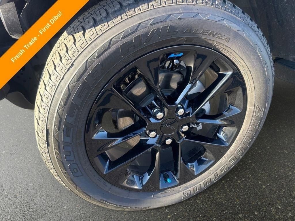 Used 2022 Jeep Wrangler Unlimited Sahara 4xe w/ Cold Weather Group image 26