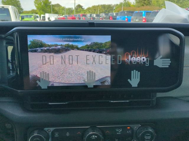 New 2026 Jeep Gladiator Sport AWD/4WD image 22