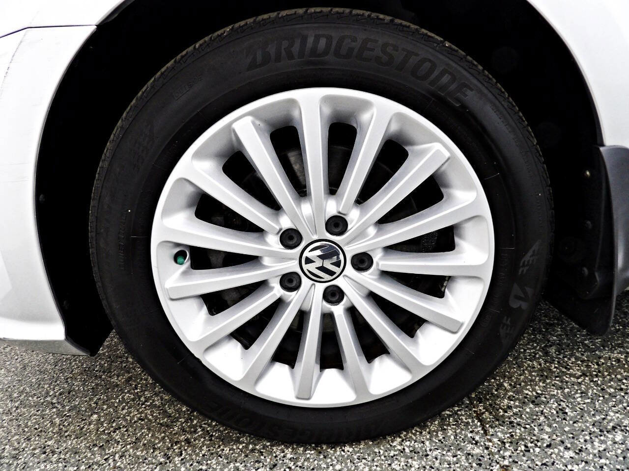 Used 2017 Volkswagen Passat 1.8T SE image 19