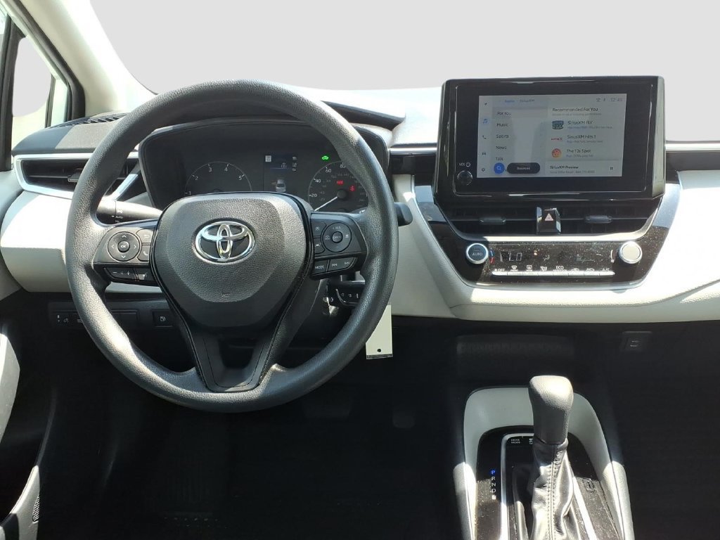 Used 2024 Toyota Corolla LE FWD image 12