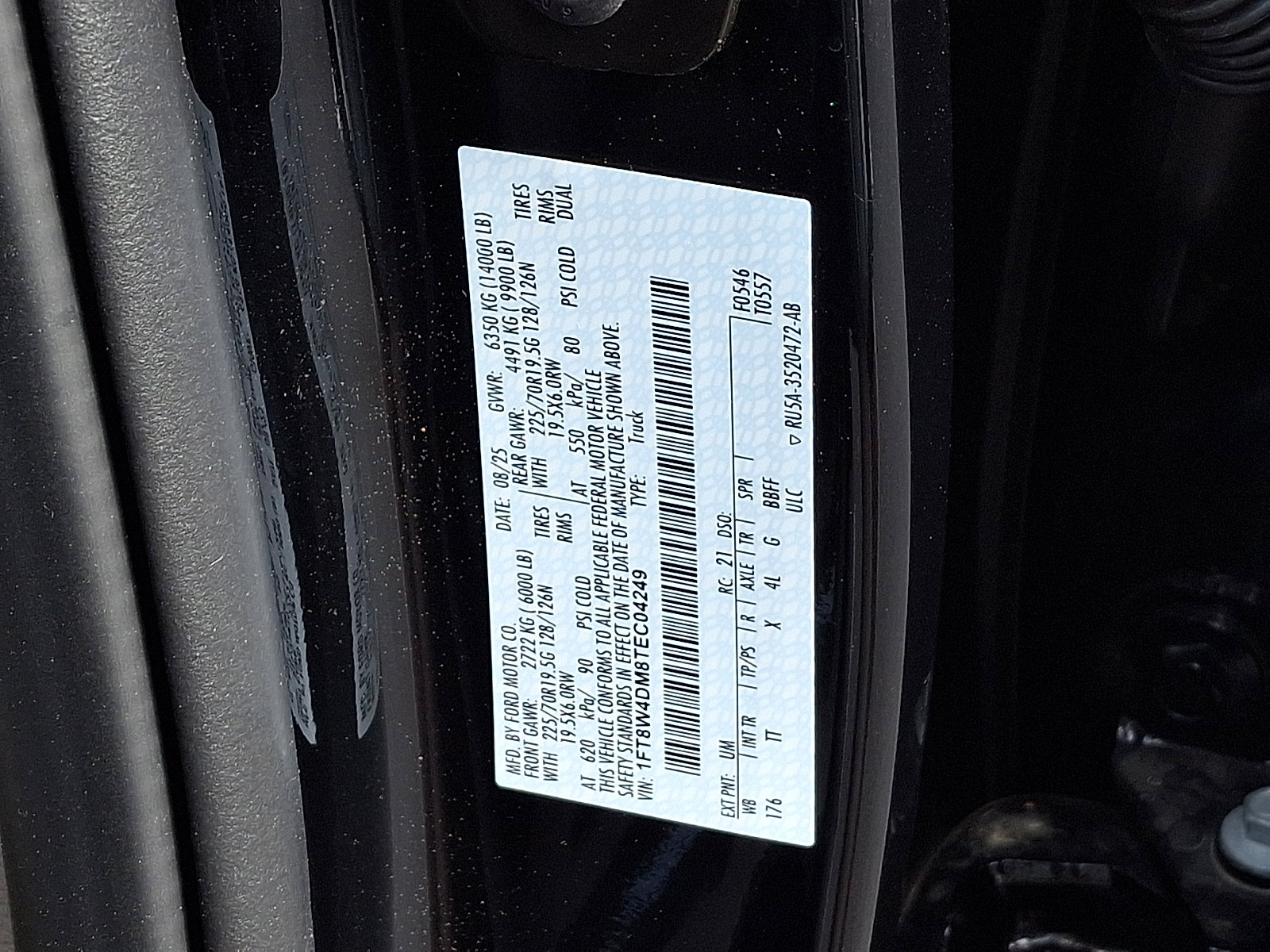 Certified 2026 Ford F450 Platinum w/ Platinum Plus Package image 29