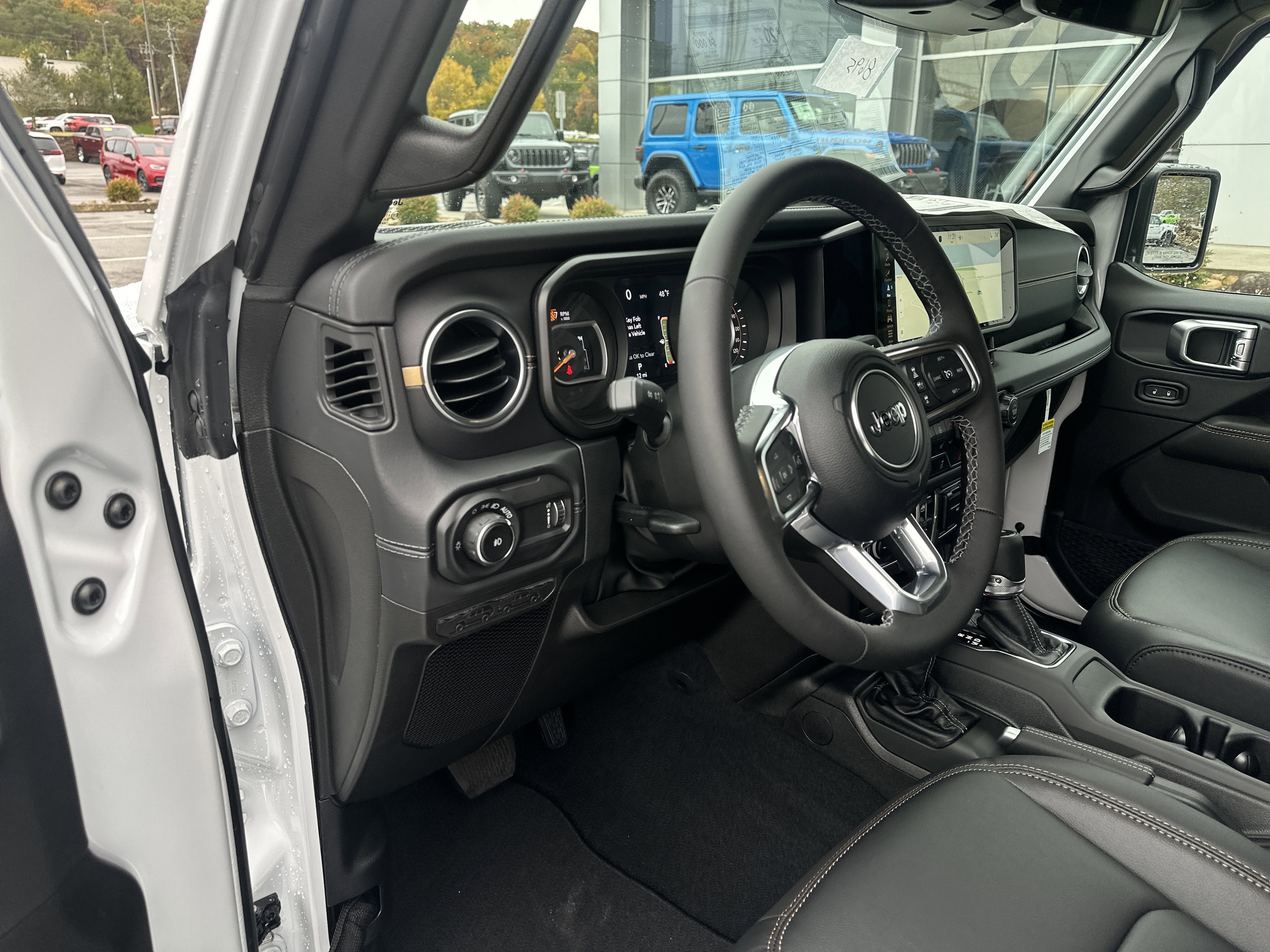 New 2026 Jeep Wrangler Unlimited Sahara AWD/4WD image 17