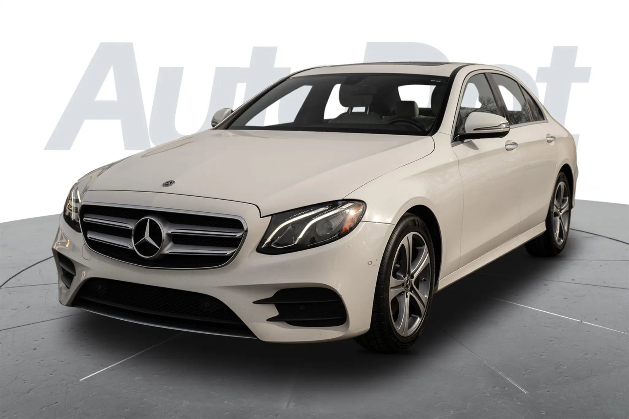 Used 2018 Mercedes-Benz E 300 4MATIC image 5