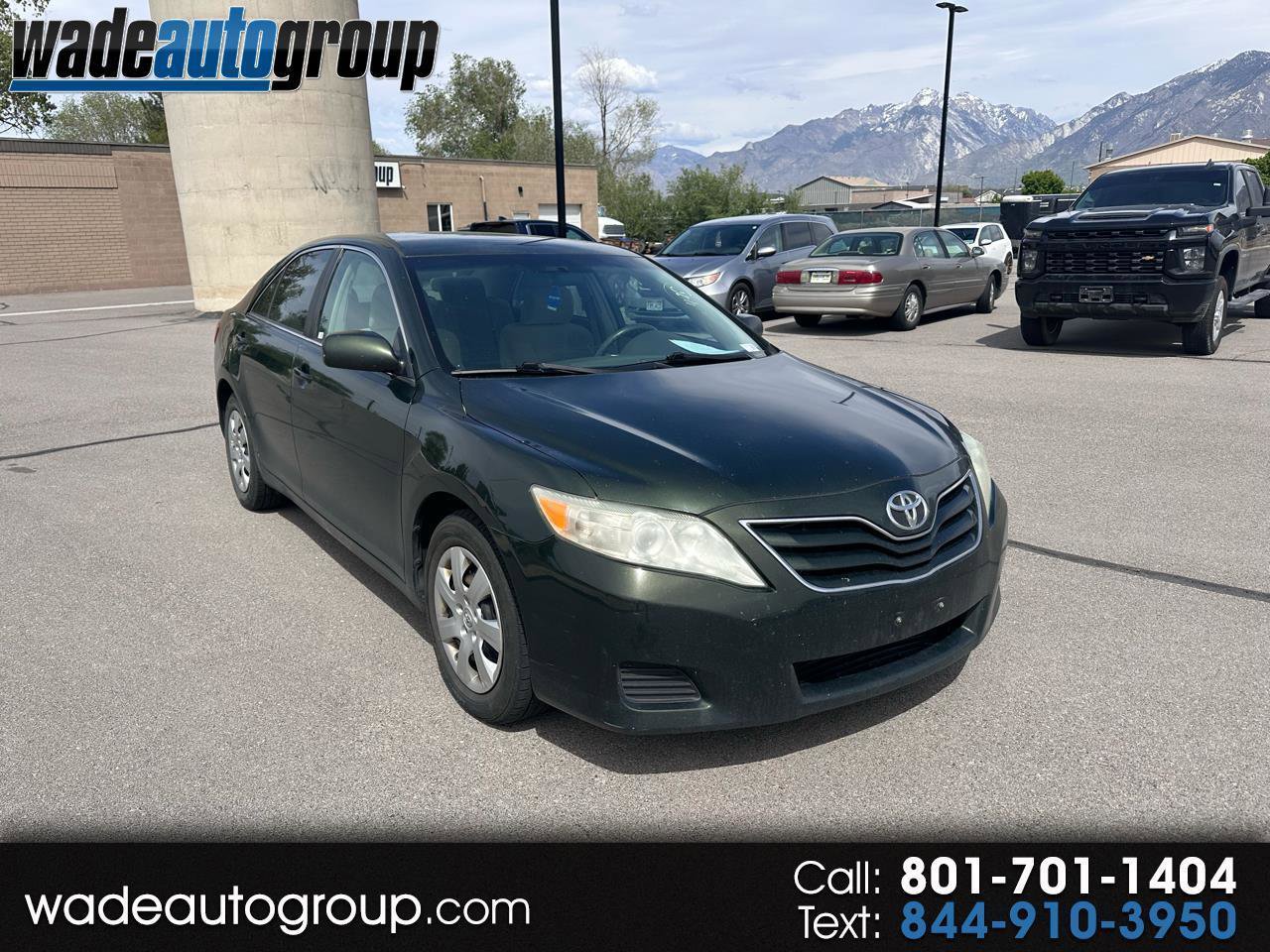 Used 2010 Toyota Camry LE image 1