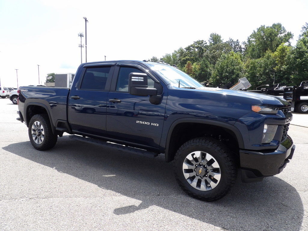Used 2022 Chevrolet Silverado 2500 Custom w/ Custom Value Package AWD/4WD image 10